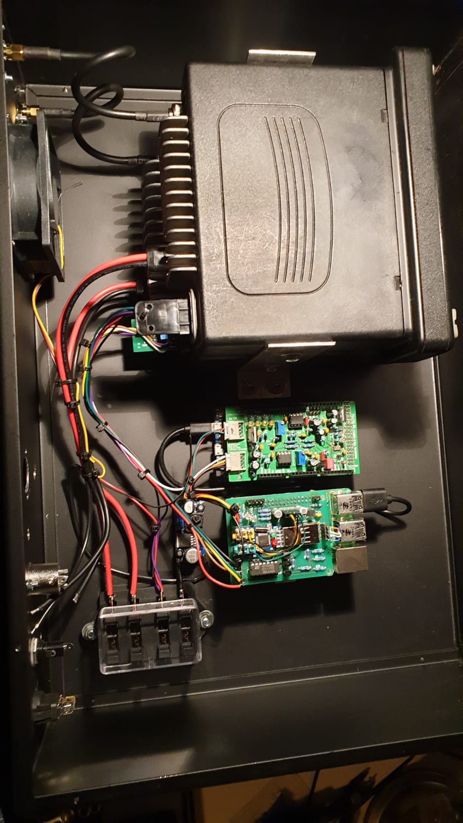 DBØWIZ Amateurfunk Repeater Baugruppe FM/DStarRepeater